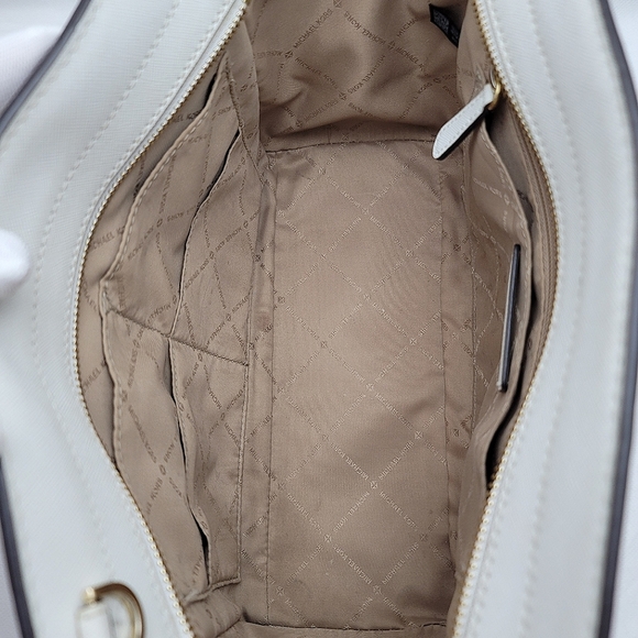 *FINAL PRICE* Michael Kors Studded Selma Medium Top Zip Leather Satchel - Picture 6 of 15